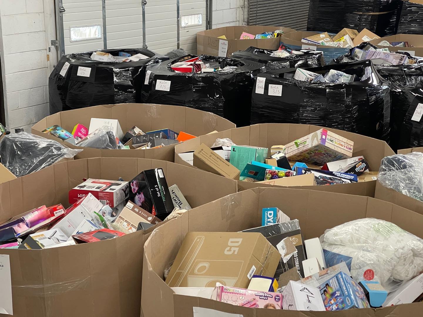Wholesale Pallets Liquidation Sales