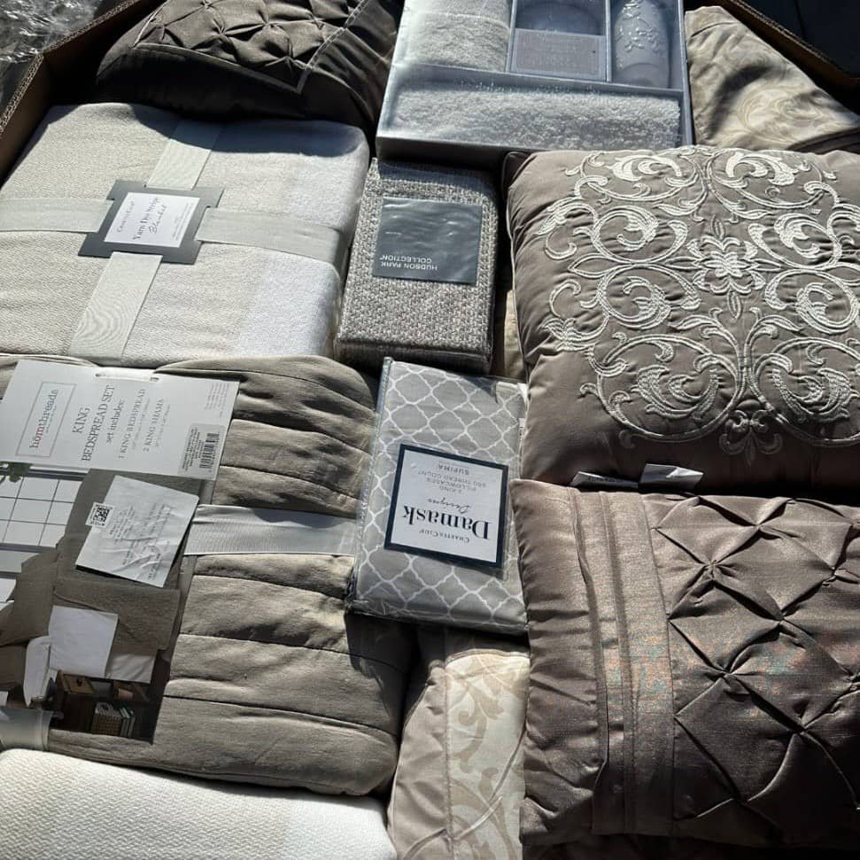 Home bedding items - Image 8