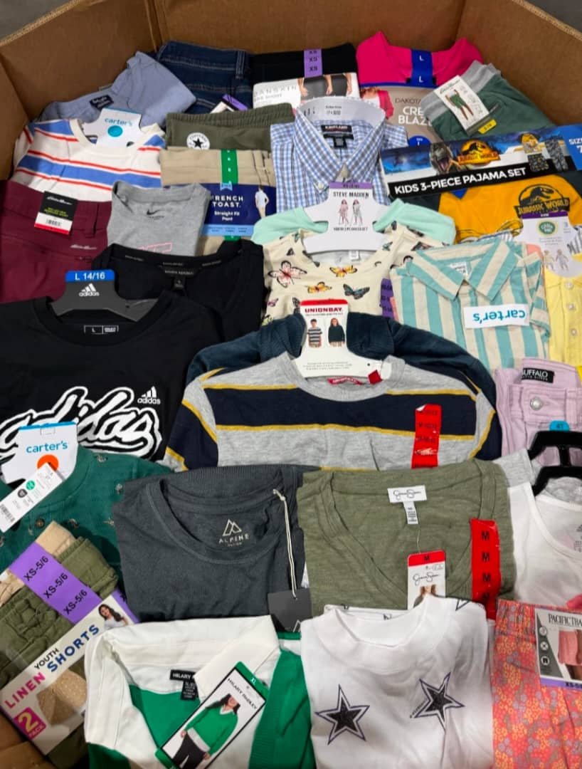 Costco clothing pallet - Image 2