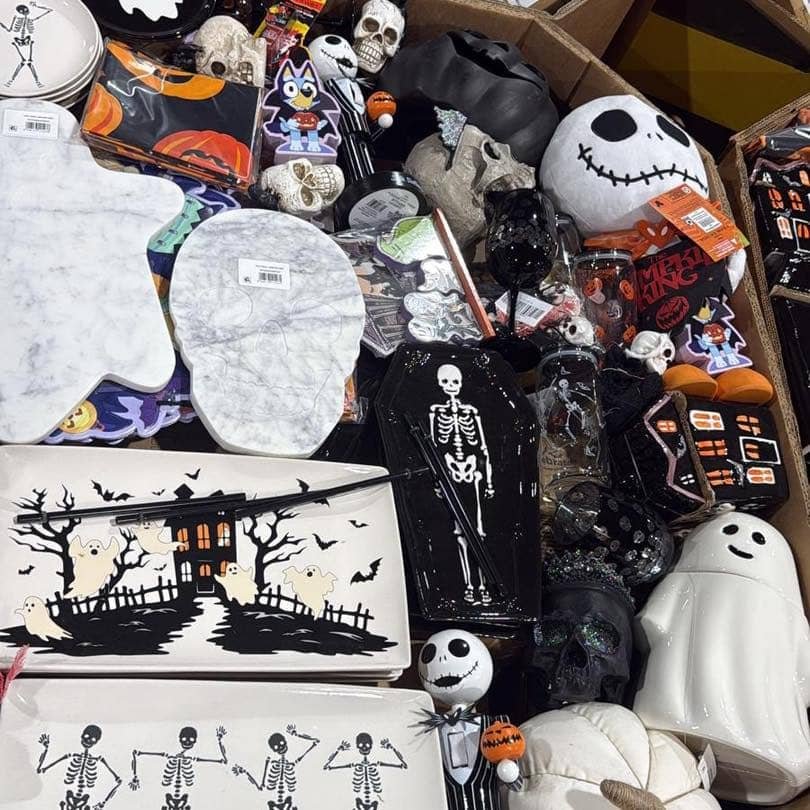 Halloween pallet liquidation - Image 7