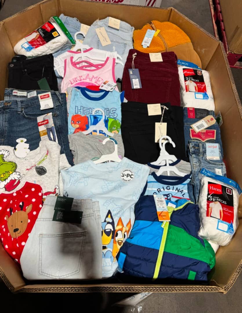 buy pallets of clothes